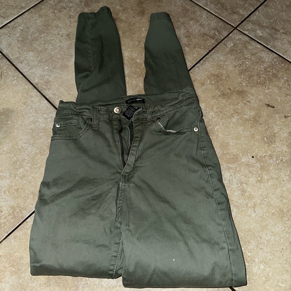 Fashion nova classic high waisted jeans - olive Size 1 - Picture 2 of 2